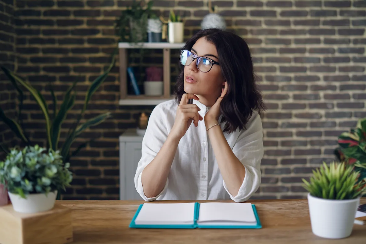 A beautiful woman Crafting the perfect blog headline